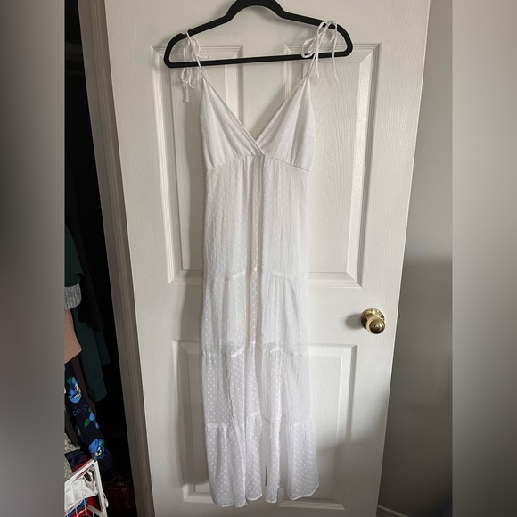 Abercrombie white maxi dress - Picture 2 of 3